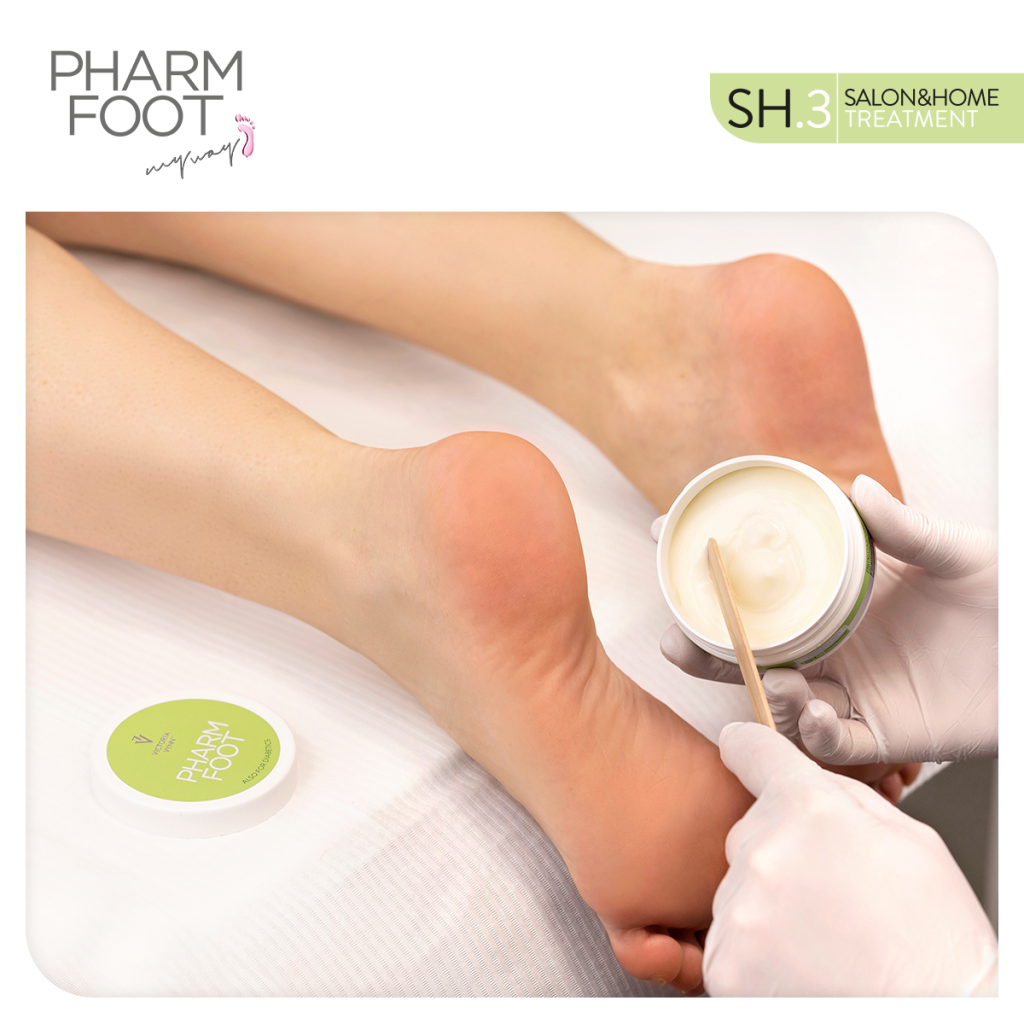 VYNN_PF_POST_Frame_Cracked Heel@1_PLE